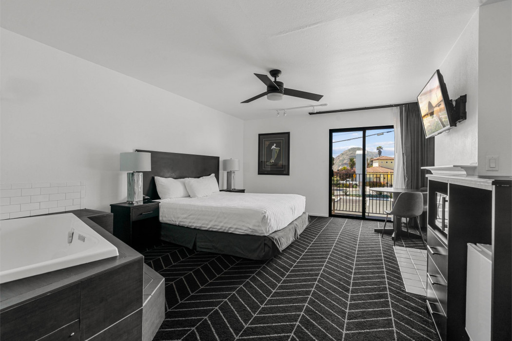 King Room with Hydrotherapy Tub