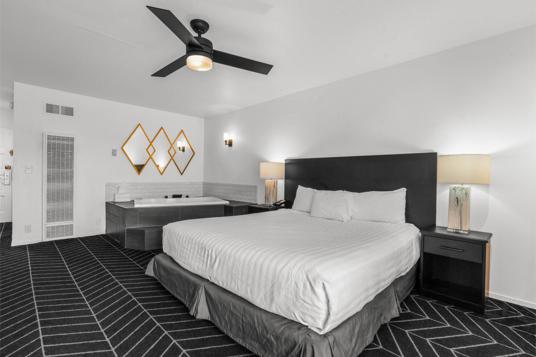 King Room with Hydrotherapy Tub