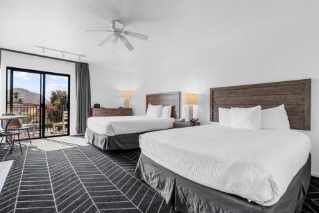 Standard 2 Queen Beds with Balcony
