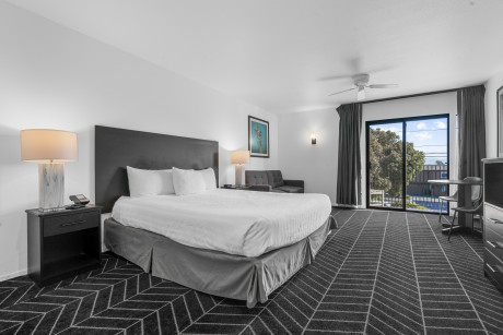 Standard King Room With Balcony